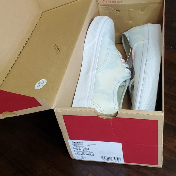 Vans Authentic Bleach Wash Ballad Blue Women Size 8, Men Size 6.5 - Picture 9 of 10